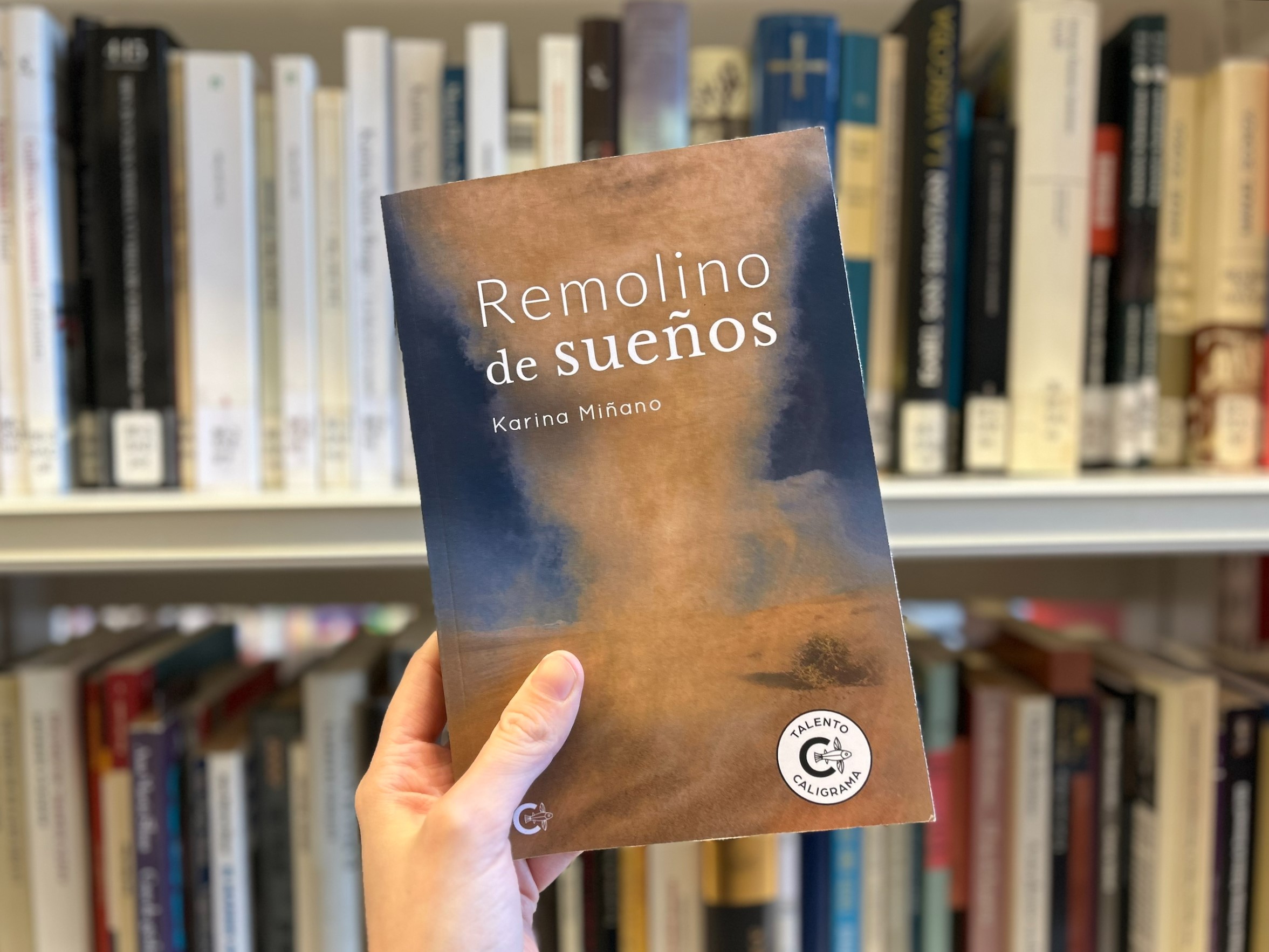 Fotografía: Presentacin de libro, 'Primeras pginas. Remolino de sueos, de Karina Miano'