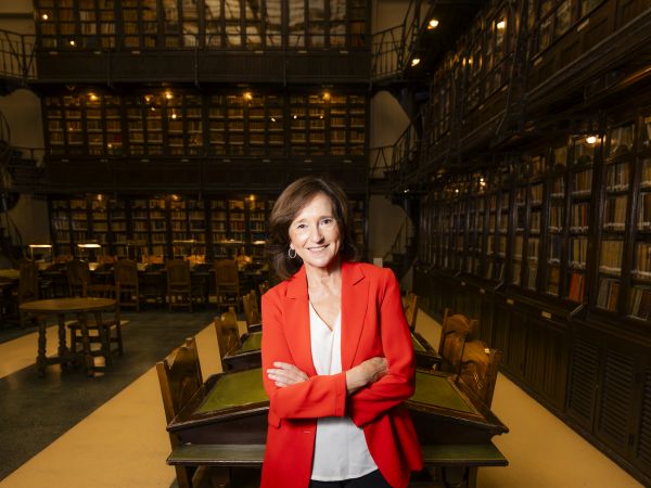 Fotograf&iacute;a: Presentaci�n de libro, 'Conversaci�n en torno a �Sembrar palabras�, de Ana Santos'